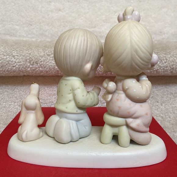 precious moments - Picture 3 of 8